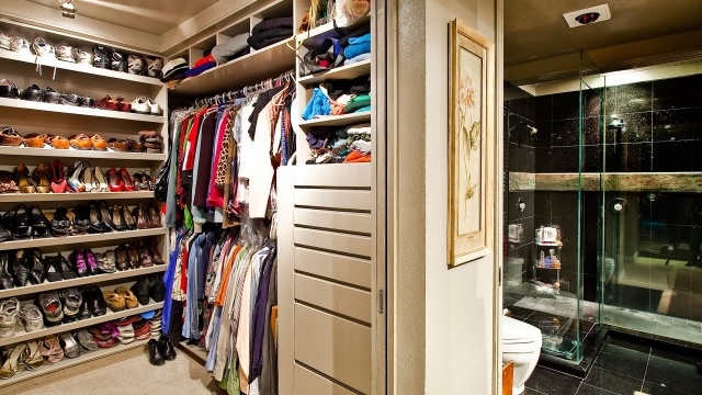Amazing Built In Walk In Closet Ideas Image