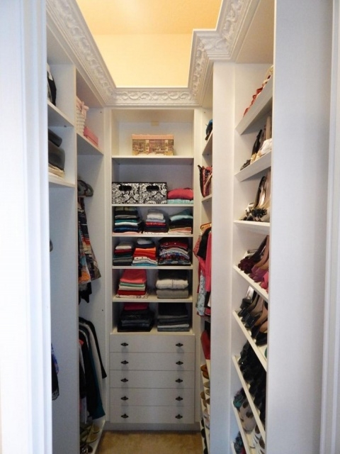 Best Small Walk In Closet Size Photos