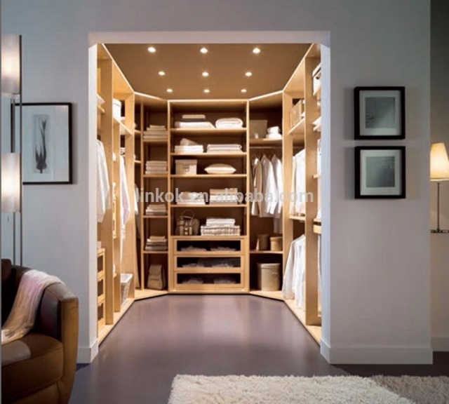 Best Walk In Closet U Shape Image