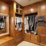 Best Wood Walk In Closet Photo