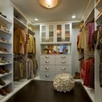 Elegant Farmhouse Walk In Closet Images