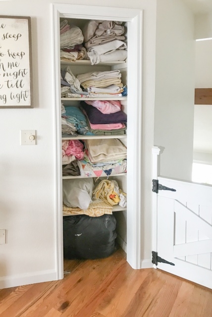 Elegant Linen Closet Ideas Image
