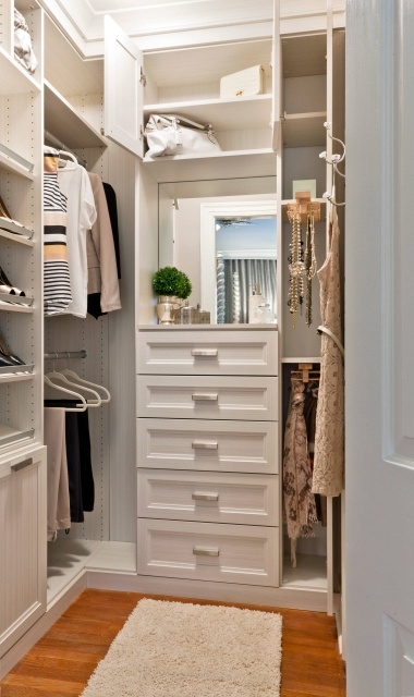 Great Small Closet Layout Photo