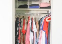 Inspiring How To Organize Your Small Closet Pic