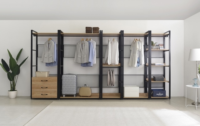 Interesting Open Concept Wardrobe Images