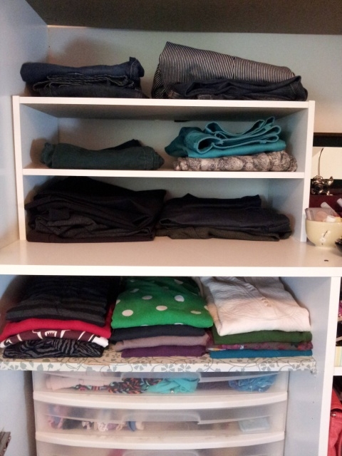 Most Inspiring Folded Clothes Storage Pictures