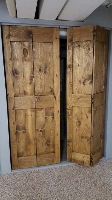 Simple Rustic Closet Ideas Image