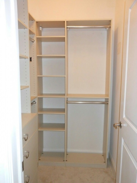 Simple Very Small Walk In Closet Pic