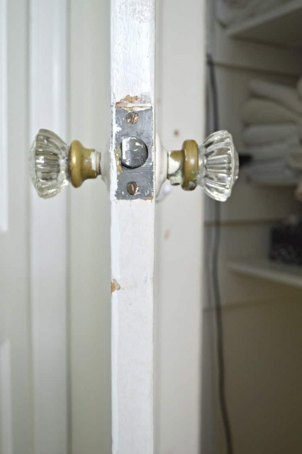 Splendid Glass Closet Door Knobs Image