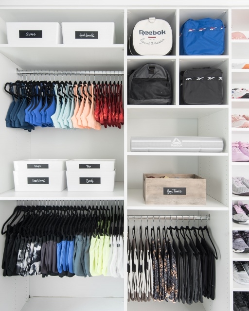 Stunning How To Organize Clothes In Closet Image