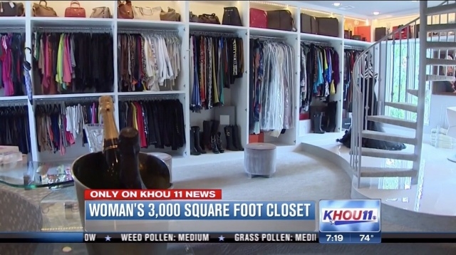 Stylish Biggest Walk In Closet Pic