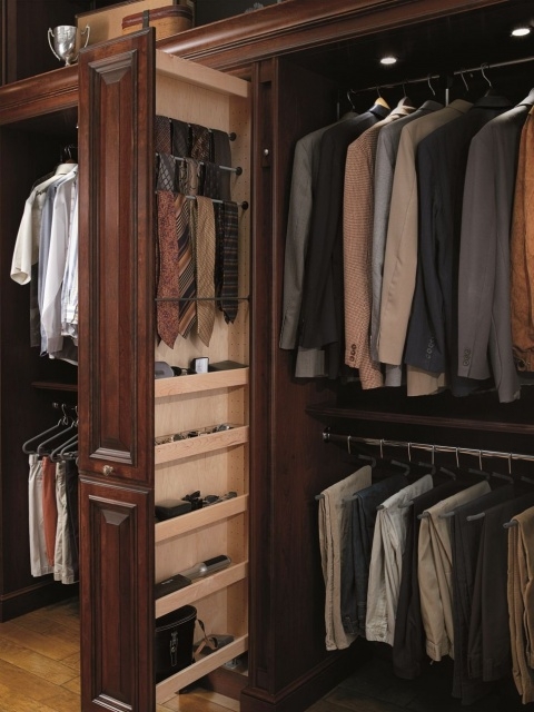 Stylish Men Walk In Wardrobe Pictures