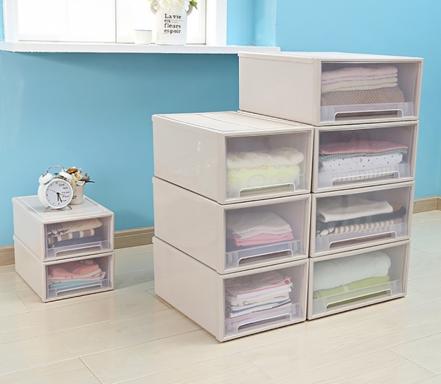 Stylish Plastic Clothes Storage Pic
