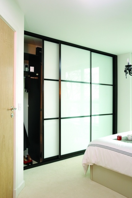 Top Japanese Style Closet Pictures
