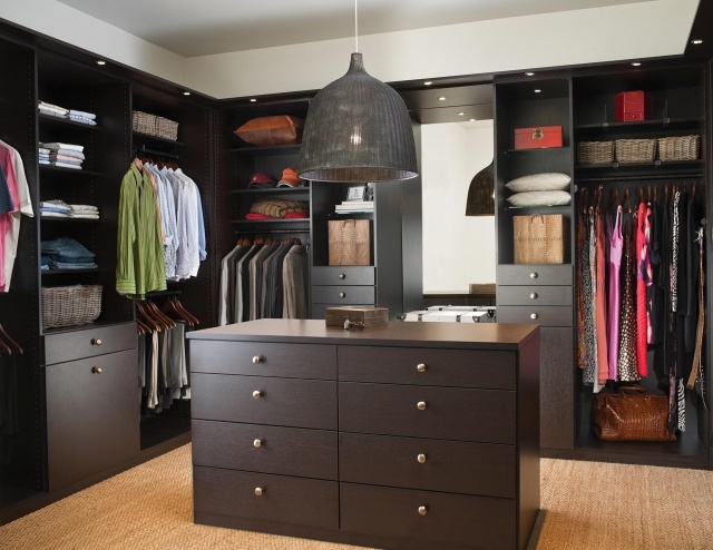 Top Master Walk In Closet Images